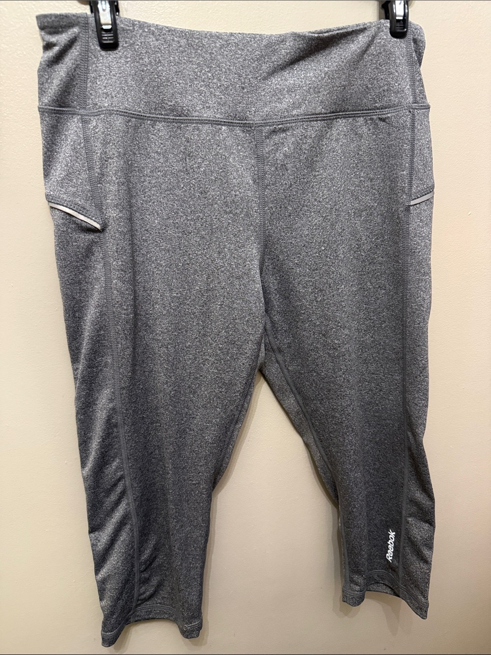 Reebok Gray Women’s Athletic Leggings with Side Pockets